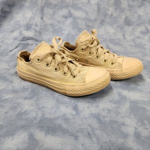 Girls size 12c converse
